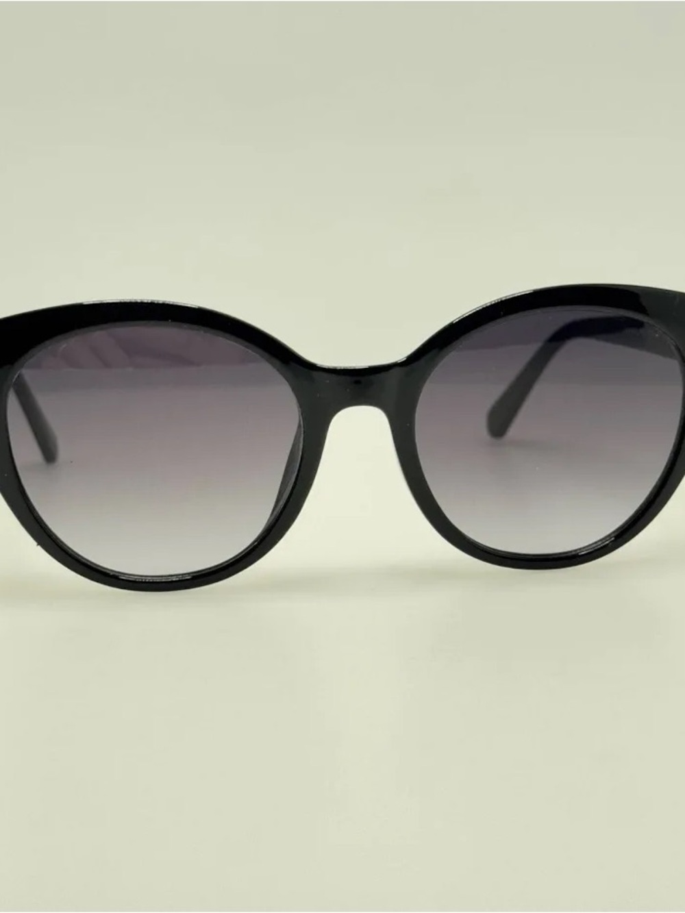 Kate Spade Samantha Black Cat-Eye Sunglasses